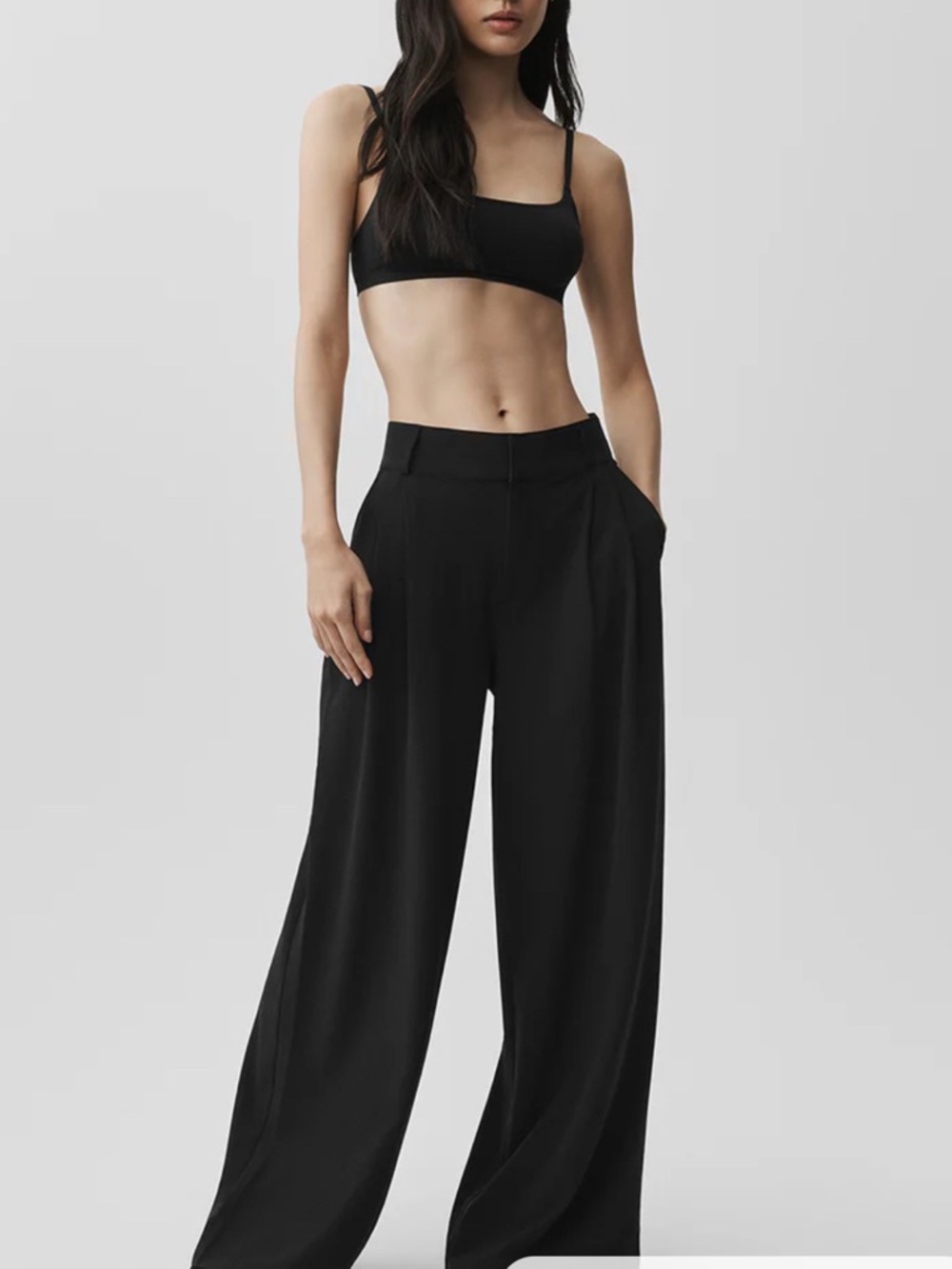 NEW Alo dreamscape trouser (regular), size small.